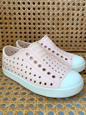 Girls Native Jefferson Milk Pink Sneakers Water Shoes C9
